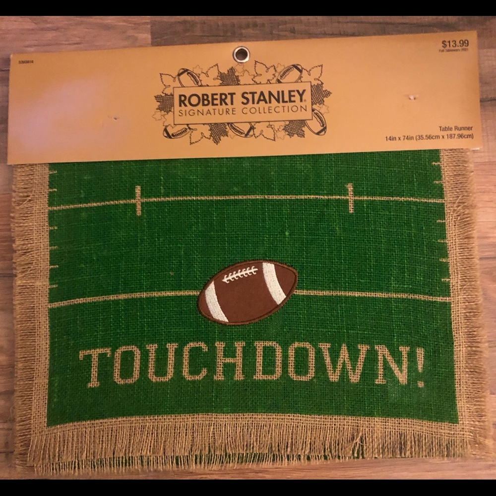 Robert Stanley Signature Collection Table runner
